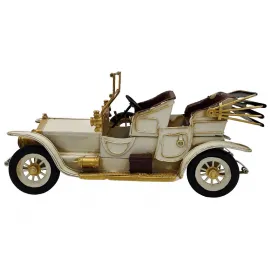 Elegance On Wheels Dekoratif Klasik Araba