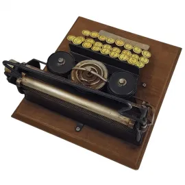 Ahşap Tabanlı Dekoratif Vintage Daktilo Biblo