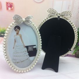 İncili Fotoğraf Çerçevesi