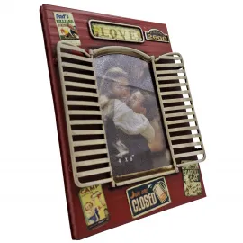 Retro Pencere Panjur Tasarımlı Metal Fotoğraf Çerçevesi - "Nostalji Durağı"