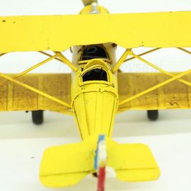 Çift Kanatlı Sarı Renk Uçak Retro