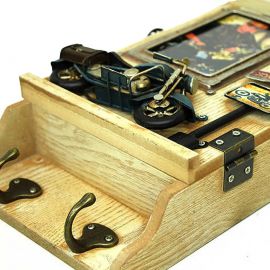 Motosiklet Dekorlu Çerçeveli Anahtar Dolabı