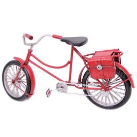 Kırmızı Arka Çantalı Dekoratif Metal Bisiklet