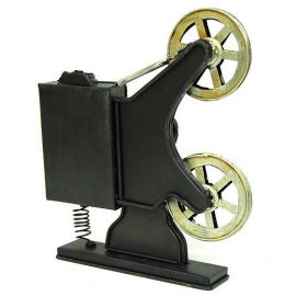 Sinemaskop Görünümlü Metal Masa Saati