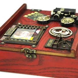 Sinema Metal Tasarımlı Ahşap Anahtar Dolabı