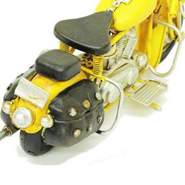 Sarı Vintage Metal Chopper Motosiklet