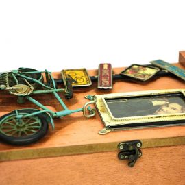 Bisiklet Tasarımlı Çerçeveli Anahtar Dolabı