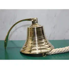 El Yapımı Parlak Pirinç Duvara Monte Gemi Çanı: Klasik Deniz Temalı Dekoratif Zil, 16x15 cm