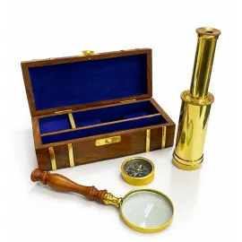Nostaljik Ahşap Kutuda Pirinç Dürbün, Pusula ve Büyüteç: Antika Kaşif Seti