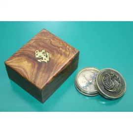 Antik Tarz Ahşap Denizci Kutulu Pirinç Pusula | Dekoratif Masaüstü Seyahat Pusulası Hediyesi