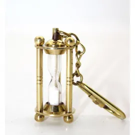 Zarif Mini Pirinç Kumsaati Anahtarlık - 12 CM Boyutunda Şık ve Fonksiyonel Zamanlayıcı Hediyesi