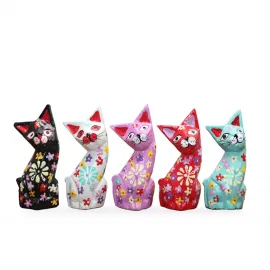 El Yapımı Ahşap Renkli Çiçek Desenli Kedi Biblo – Ev Dekorasyonu İçin Şık Obje