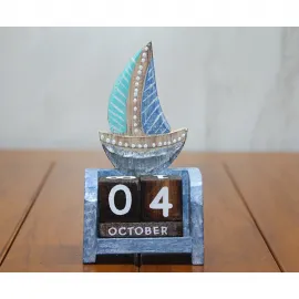 El Yapımı Ahşap Yelkenli Masa Takvimi: Deniz Temalı Dekoratif Ev ve Ofis Objesi