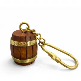 Pirinç Metal Bağlantılı Ahşap Fıçı Şeklinde Özel Tasarım Anahtarlık - Şık ve Dayanıklı Hediye Seçeneği