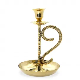 El Yapımı Tekli Pirinç Şamdan: Sanatsal Tasarımlı Klasik ve Modern Ev Dekoru