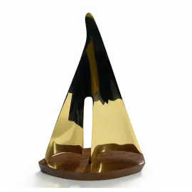 Modern Tasarım Pirinç Yelkenli Tekne Objesi | Parlak Bronz Dekoratif Masa Biblosu