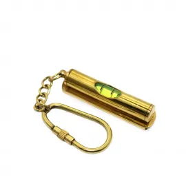 Pirinç Mini Su Terazili Anahtarlık Karabinli: Şık ve Fonksiyonel Cep Seviyesi