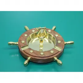 Deniz Temalı Pirinç Gemi Dümeni Küllük – Şık Ahşap & Metal Dekoratif Masaüstü Biblo