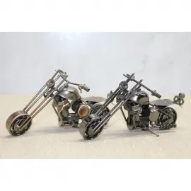 El Yapımı Küçük Boy Metal Bilyeli Chopper Motor Biblosu - Şık Masa Üstü Dekoratif Figür