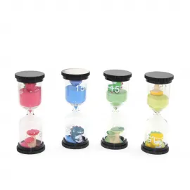 Sevimli Figürlü 15 Dakika Kum Saati Zamanlayıcı – Çocuklar ve Ofis İçin Dekoratif Kum Saati