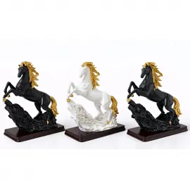 Şahlanmış At Polyester Dekoratif Biblo | Modern ve Zarif Ev Ofis Dekor Figürü