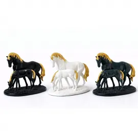 Lüks Altın Detaylı Polyester Anne ve Yavrulu At Biblosu – Şık Ev Dekorasyon Objeleri