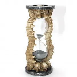 Gotik Kurukafa İskelet Tasarımlı Polyester Dekoratif Kum Saati Objesi - Zamanın Gizemi