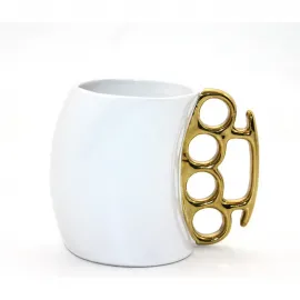 Özgün Porselen Muşta Tasarımlı Kupa Bardak – Benzersiz Kahve ve Çay Deneyimi