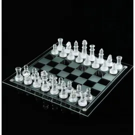 Modern Şeffaf Cam Satranç Takımı Oyunu | Elegance ve Stratejiyi Buluşturan Dekoratif Set