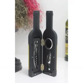 Şık Siyah Şişe Formunda 3 Parça Şarap Keyfi Seti: Tirbuşon, Tıpa ve Kesici