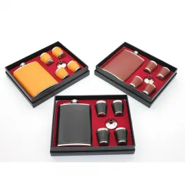 Lüks Deri Kaplama Paslanmaz Çelik Matara Seti | 4 Shot Bardak & Huni Dahil