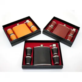 Erkeklere Özel Şık Paslanmaz Çelik 18 Oz Derili Matara ve 4 Shot Bardaklı Seyahat Seti