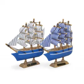 Dekoratif Mavi Beyaz Çizgili Yelkenli Plastik Gemi Biblo Figürü – Deniz Temalı Ev Ofis