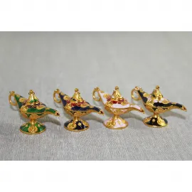 El İşçiliği Mineli Altın Rengi Metal Aladdin Lambası Biblo – Ev Dekorasyonu İçin Özel Tasarım