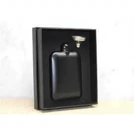 Siyah Mat Matara ve Huni Seti: Paslanmaz Çelik Şık Cep Şişesi Hediyelik Kutulu