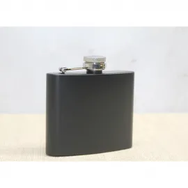 Zarif Mat Siyah 5 Oz Paslanmaz Çelik Cep Matarası – İdeal Taşınabilir Alkol Matarası