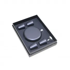 Lüks Mat Siyah Paslanmaz Çelik Yuvarlak Cep Matara ve 4 Shot Bardağı Seti – Şık Sunum Kutusu