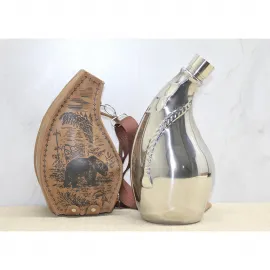 Premium Paslanmaz Çelik Matara Özel Ayı Desenli Deri Kılıfıyla | Şık ve Dayanıklı Seyahat Aksesuarı 18x14cm