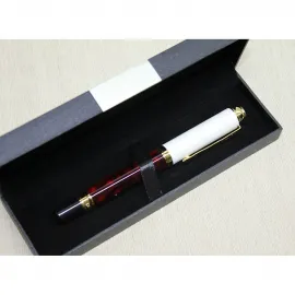 Zarif Beyaz Kapak Kırmızı Gövdeli Altın Detaylı Hediye Kutulu Şık Tekli Tükenmez Kalem