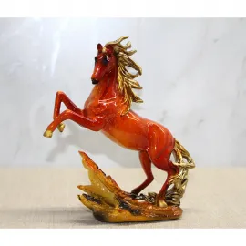 Parıldayan Şahlanmış At Figürü Dekoru | El Yapımı Polyester Ev ve Ofis Biblosu