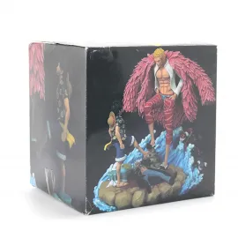 One Piece Luffy vs Doflamingo & Law Figürü: Epik Dressrosa Savaşı Koleksiyon Objesi