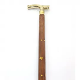 Pirinç Saplı 93 cm El Yapımı Ahşap Baston - Yıldız ve Nokta İşlemeli Zarif Yürüyüş Çubuğu