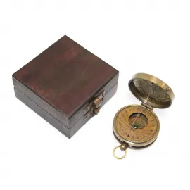 Nostaljik Ahşap Kutulu Pirinç Pusula ve Sundial - Dekoratif Denizci Temalı Hediye