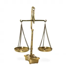 Dekoratif El Yapımı Antik Görünümlü Pirinç Terazi Ağırlık Setli - Ev ve Ofis Şıklığı