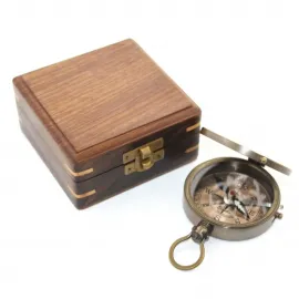El Yapımı Antika Pirinç Pusula & Lüks Ahşap Hediye Kutu Seti – Vintage Denizci Teması