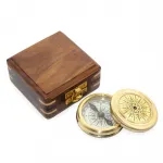 El Yapımı Pirinç Vintage Pusula, Özel Ahşap Kutusuyla Denizci Temalı Dekoratif Hediye