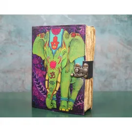 Mistik Fil Tasarımlı Kilitli El Yapımı Deri Defter - Özel Sanatsal Çizimler