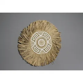 El Yapımı Doğal Hasır Duvar Panosu | Bohem Boncuklu ve Deniz Kabuklu Dekoratif Obje 50cm