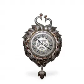 Zarif Gümüş Tonlu Lüks Dekoratif Tavuskuşu Çifti Temalı Duvara Asmalı Salon Saati