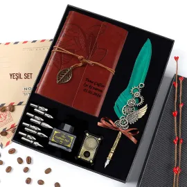 Öğretmene Hediye Kişiye Özel Yeşil Tüy Divit Kalem & Kahverengi Defter Seti - 8 Farklı Kaligrafi Ucu